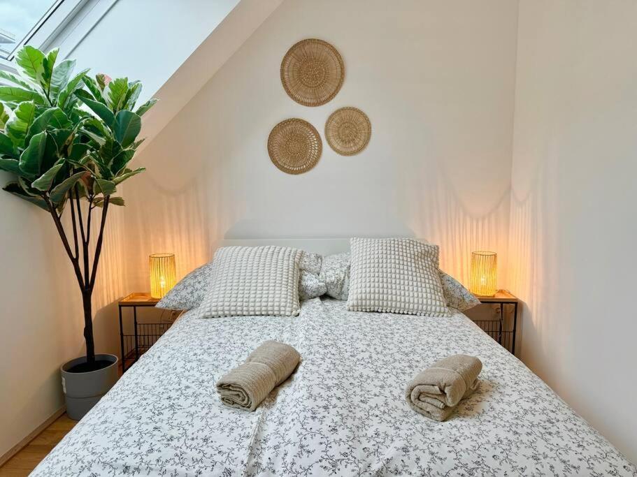 Rooftop Apartment With Balcony & Free Parking Vienna Exterior photo